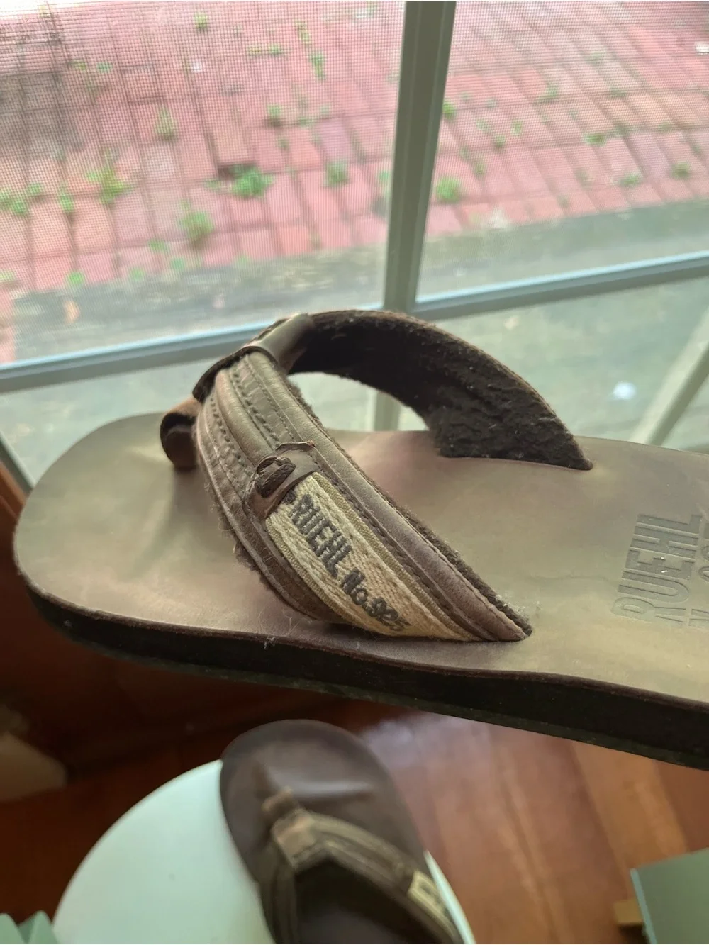 Ruehl No.925 Brown Men’s Leather Flip-Flops